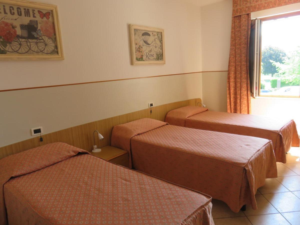 Hotel Da Si-Si Gemona del Friuli Buitenkant foto