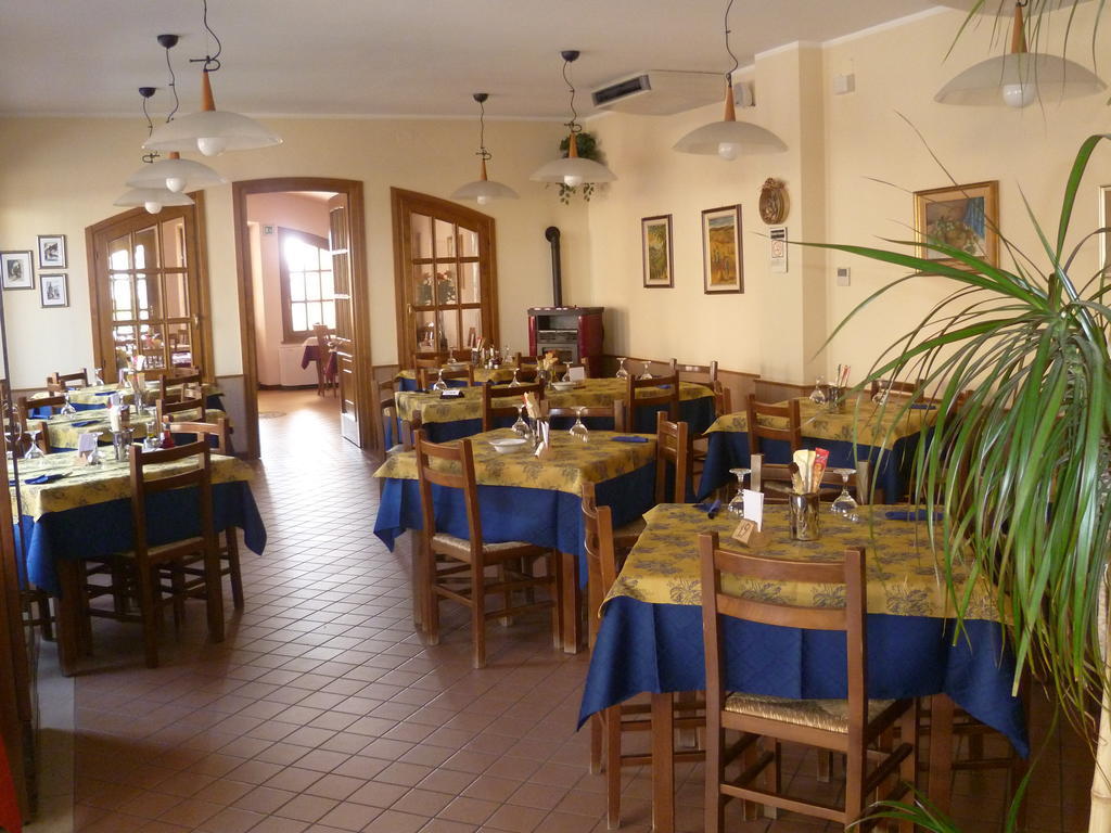 Hotel Da Si-Si Gemona del Friuli Buitenkant foto